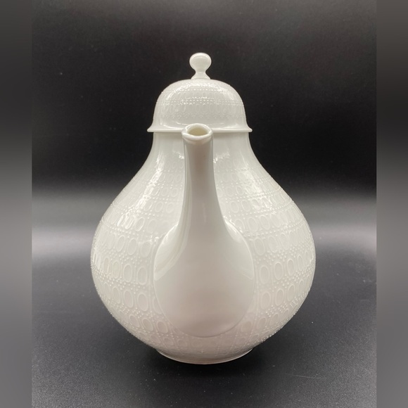 Vintage Rosenthal Classic Rose/Romance Teapot - Made in Germany - Picture 2 of 7